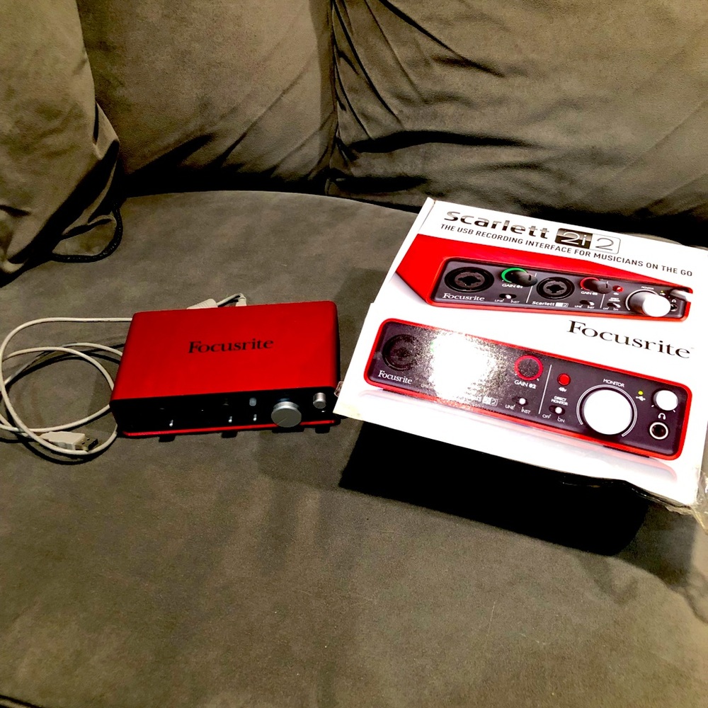 Focusrite Scarlett 2i2